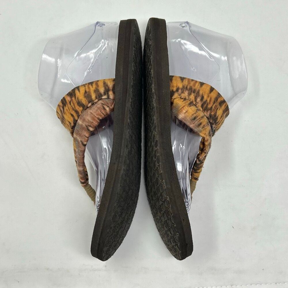 Sanuk Yoga Sling It On Animal Print Women's Sandals Sz 8 Dusty Yellow Flip Flop - Picture 6 of 9